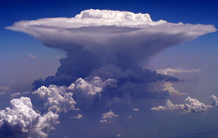 المرفق cumulonimbus.jpg